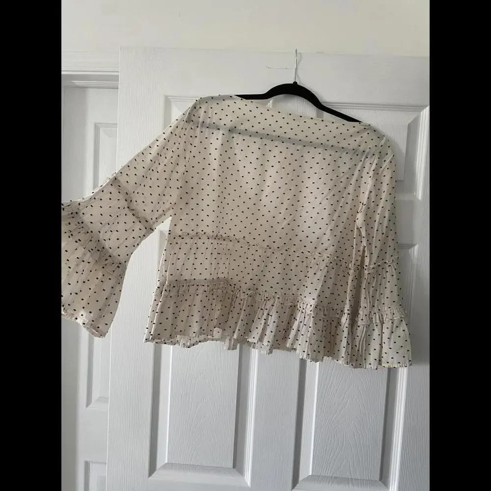 Club Monaco - tiered flare-sleeve polka dot shirt, size M - Picture 4 of 4